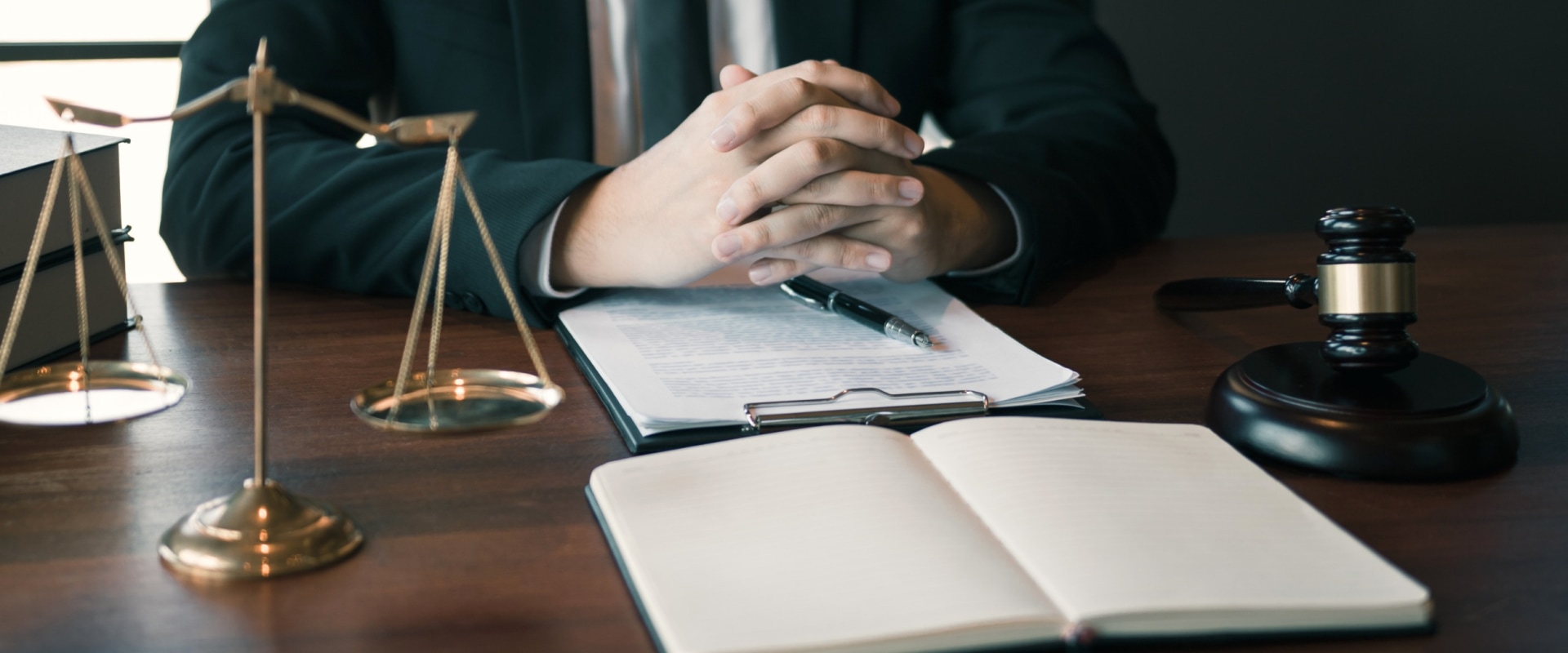 Come Verificare la Qualifica di un Avvocato per Servizi Legali